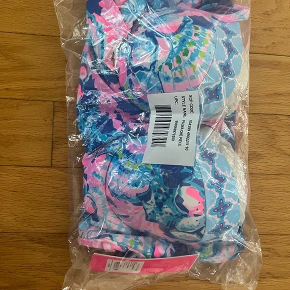 Lily Pulitzer Palma, one piece swimsuit, new with tags, size 10 - Picture 8 of 8